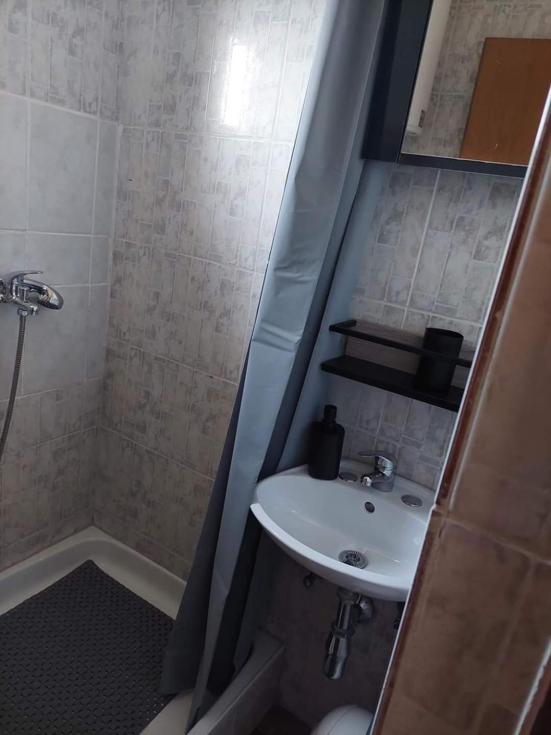 Apartmani Suhi Brod Medulin Eksteriør bilde