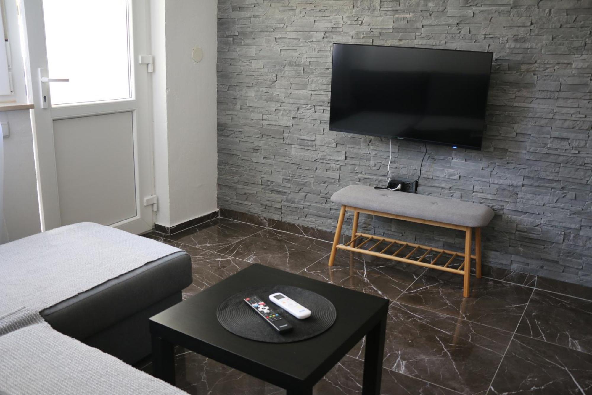 Apartmani Suhi Brod Medulin Eksteriør bilde
